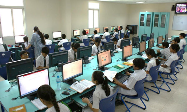 Master Freelancing with Ambreen Bhatti Education’s Physical Classes in High Point, NC